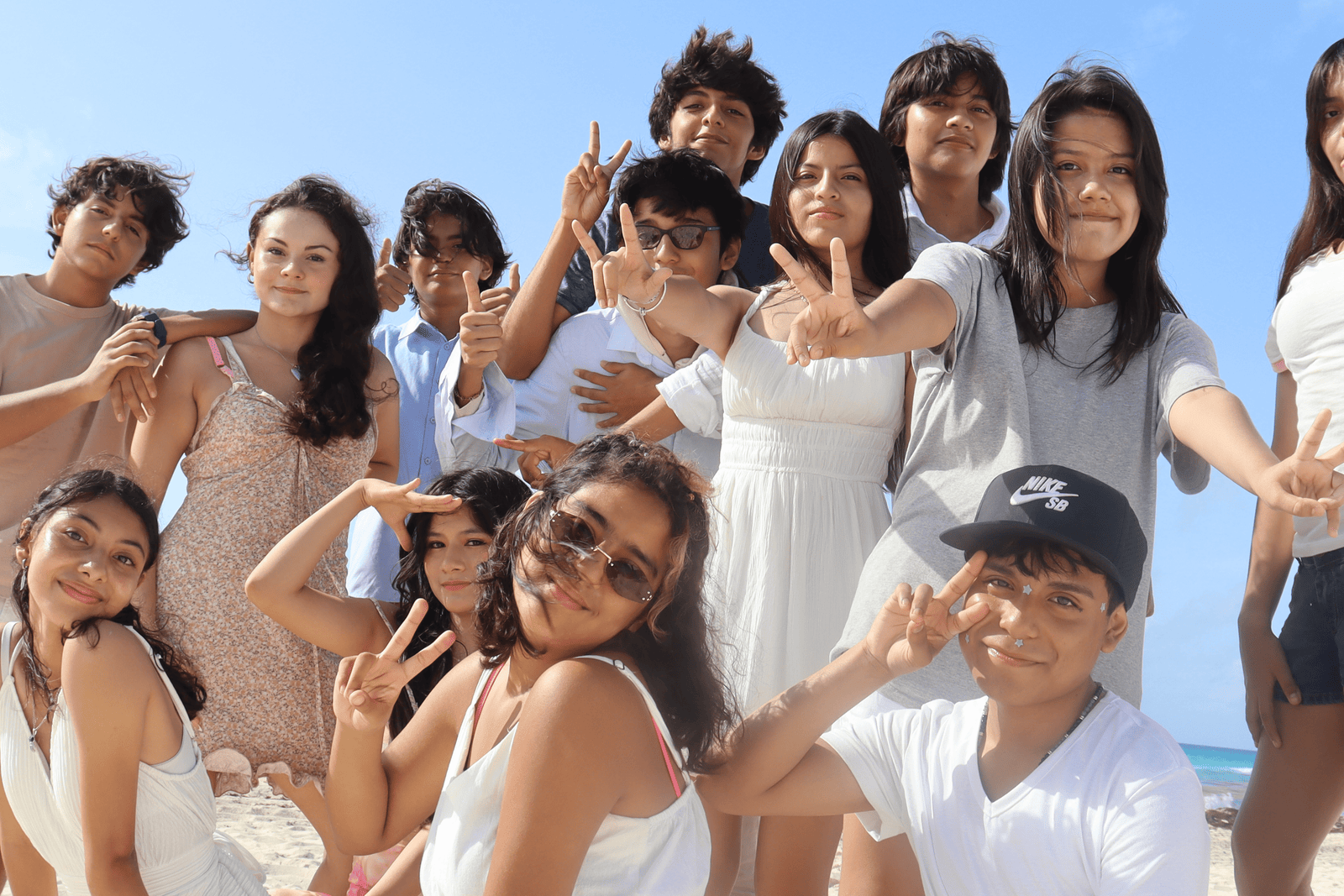 Estudiantes de secundaria del Colegio Kukulcán